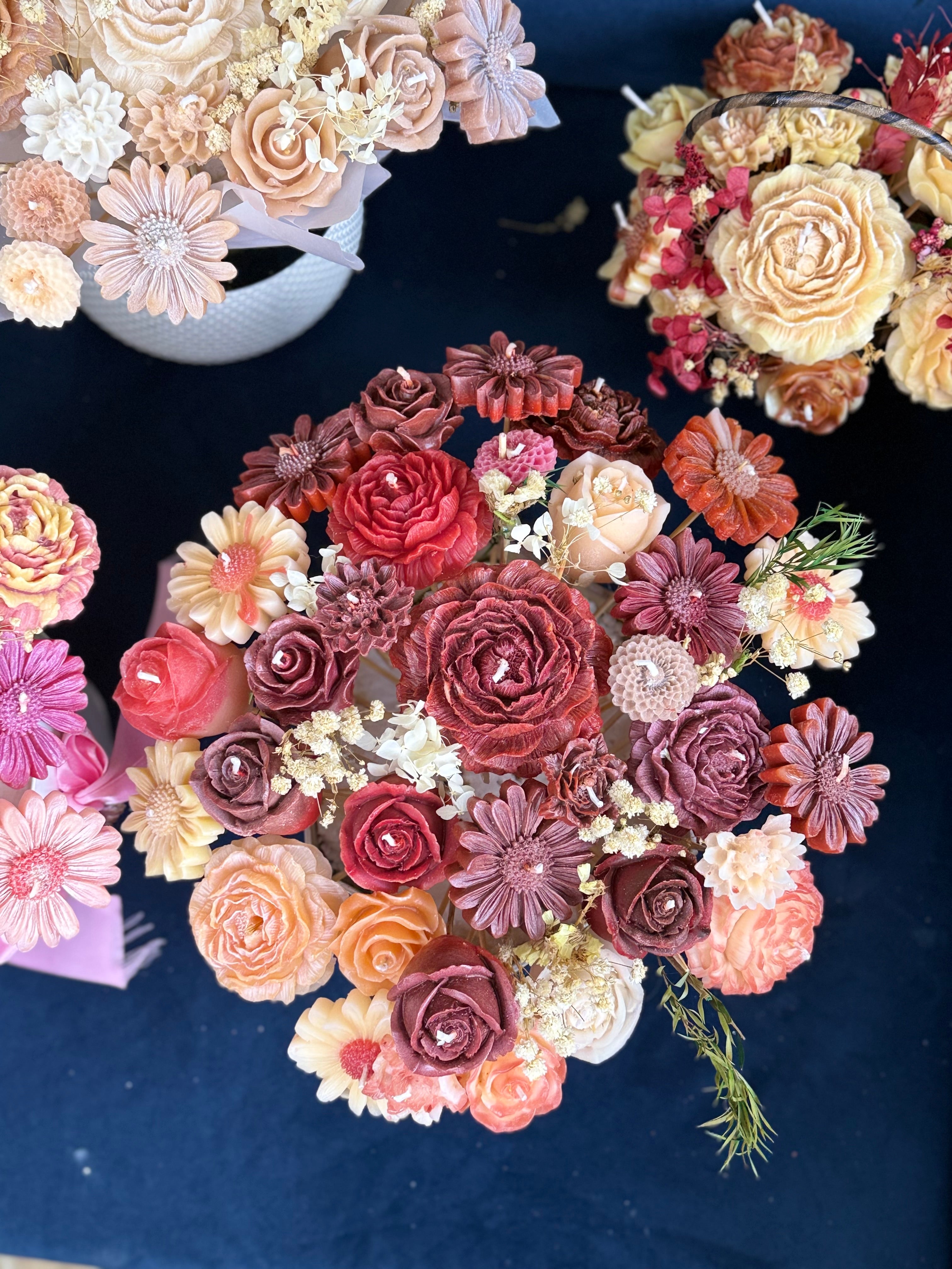 Luxury Autumn Bloom Candle Bouquet – Handmade Floral Candle Arrangement in Premium White Gift Box