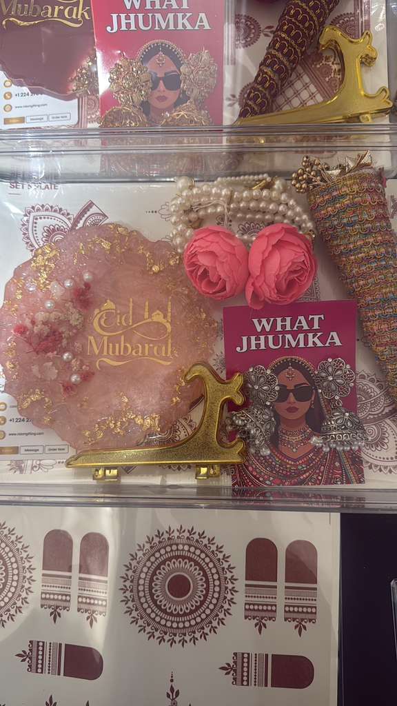Eid Celebration Gift Box – Plaque, Jewelry & Mehendi Set