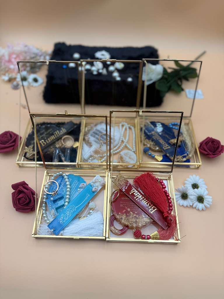 Ramadan Deluxe Gift Box with Carhang + Bookmark/Tasbeeh + Islamic Phrases/Alphabet Keychain