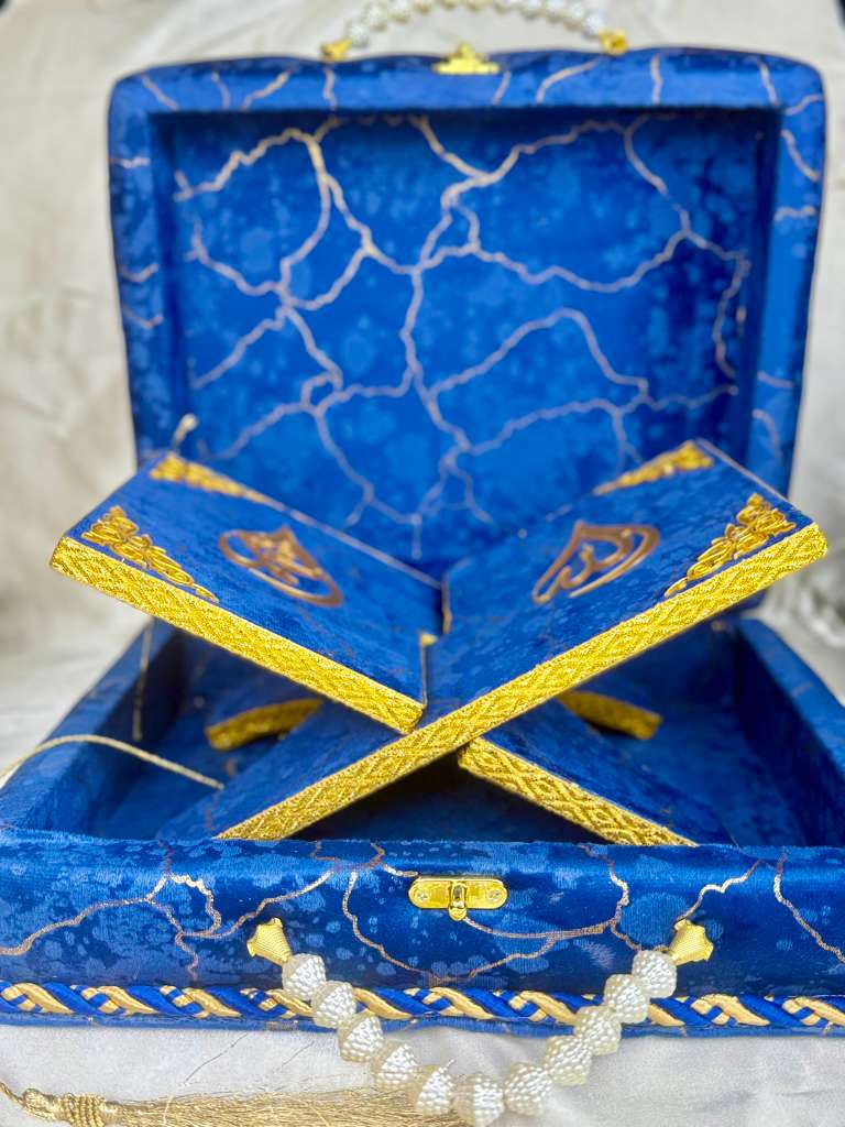 Velvet Quran Gift Set – Quran & Stand